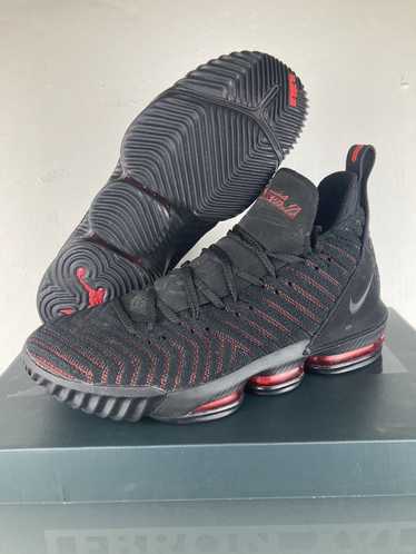 Nike Nike Lebron 16 Fresh Bred Size 12 - image 1