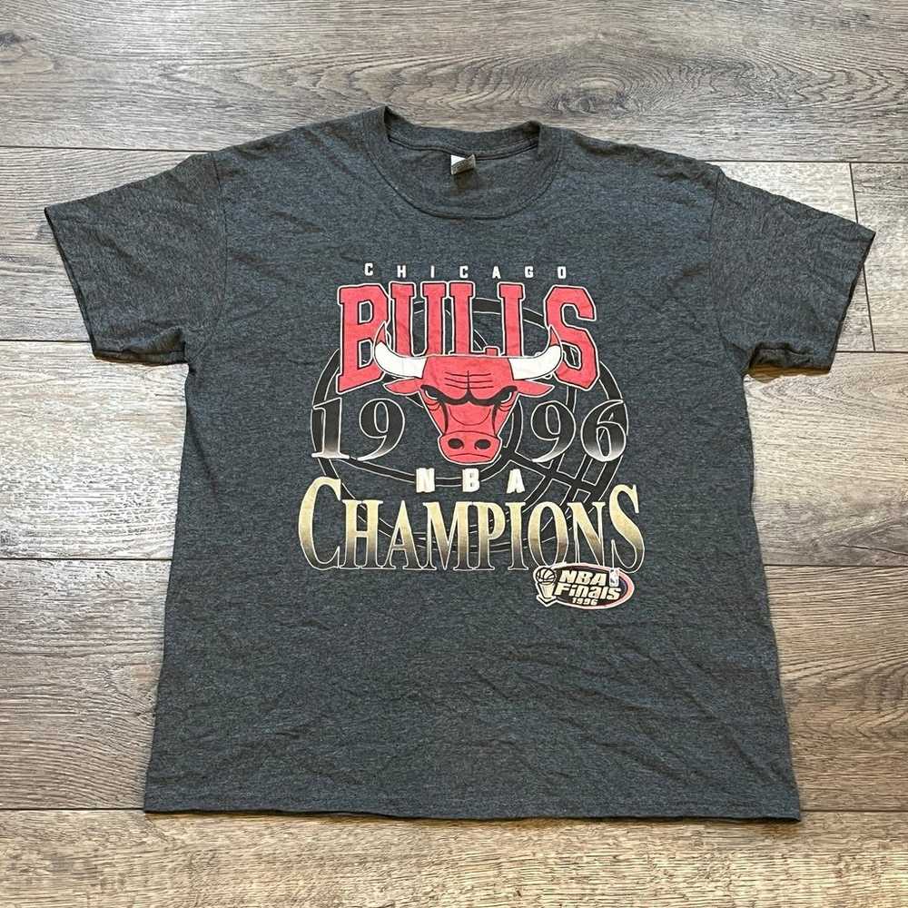 ‼️VINTAGE‼️ Chicago Bulls 1996 NBA Finals Champio… - image 1