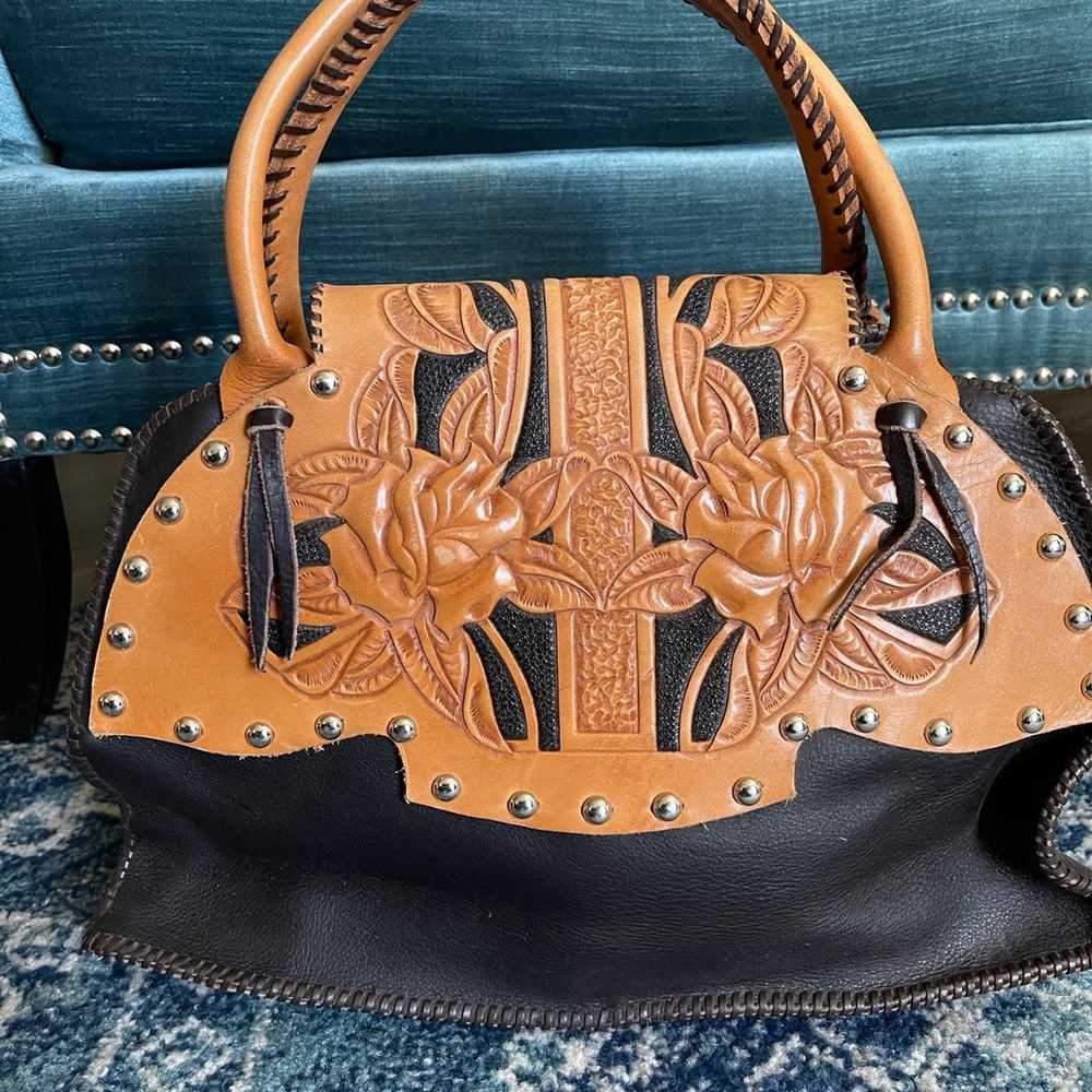 Hand tooled leather bag - image 4