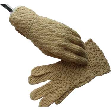 SALE Lovely Crochet Gloves in Ecru Crochet Lace P… - image 1