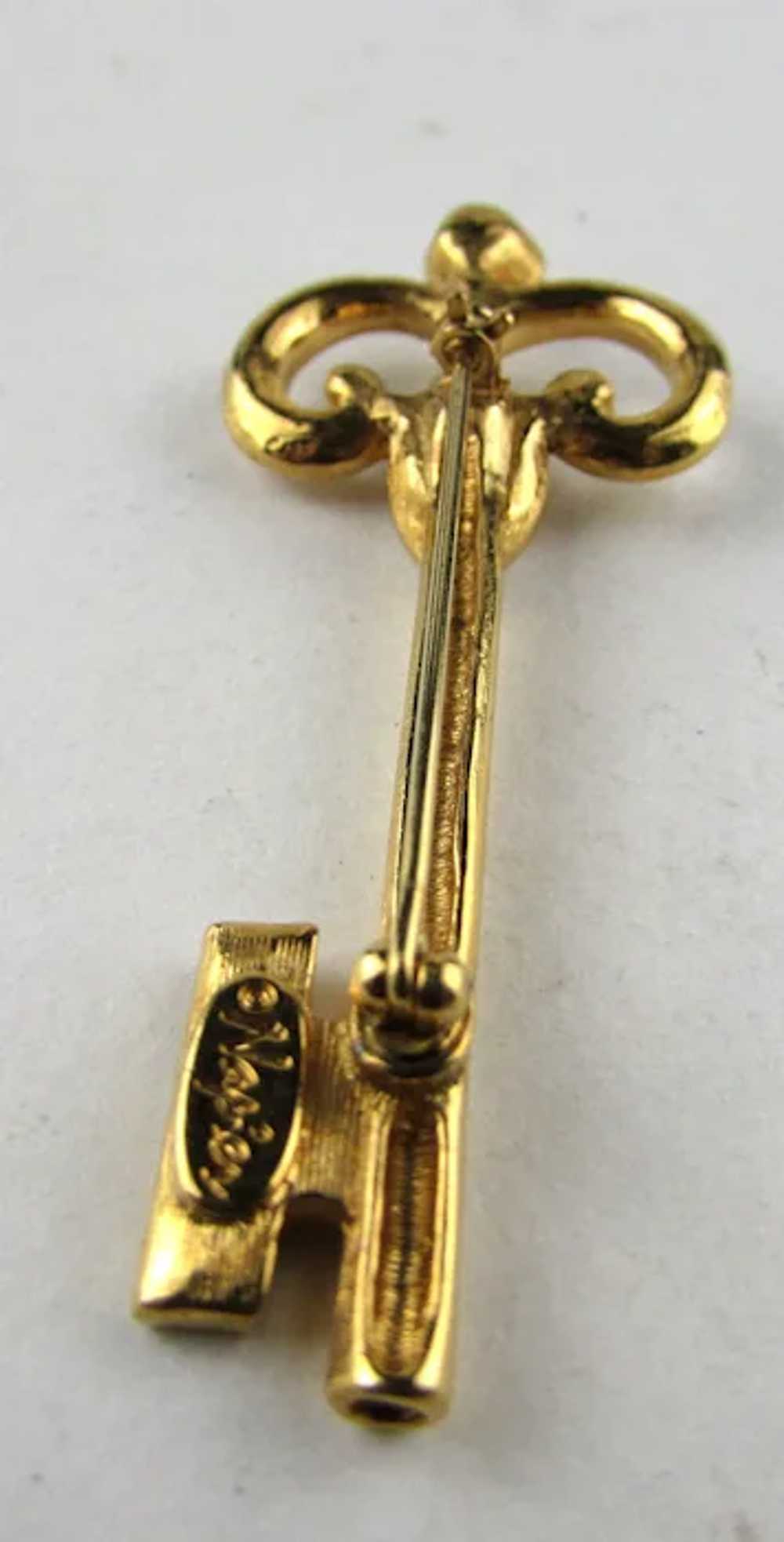 Vintage Napier Gold Tone Key Pin With A Variety o… - image 3