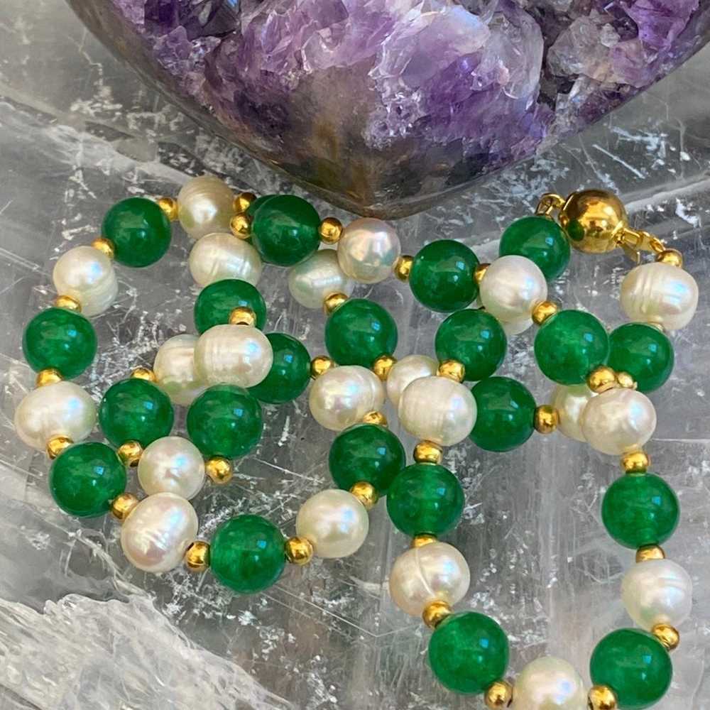Saint Patricks vintage pearl necklace - image 4