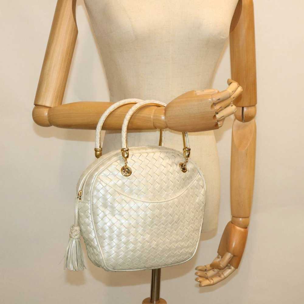Bottega Veneta Handbag in gold metallic - image 6