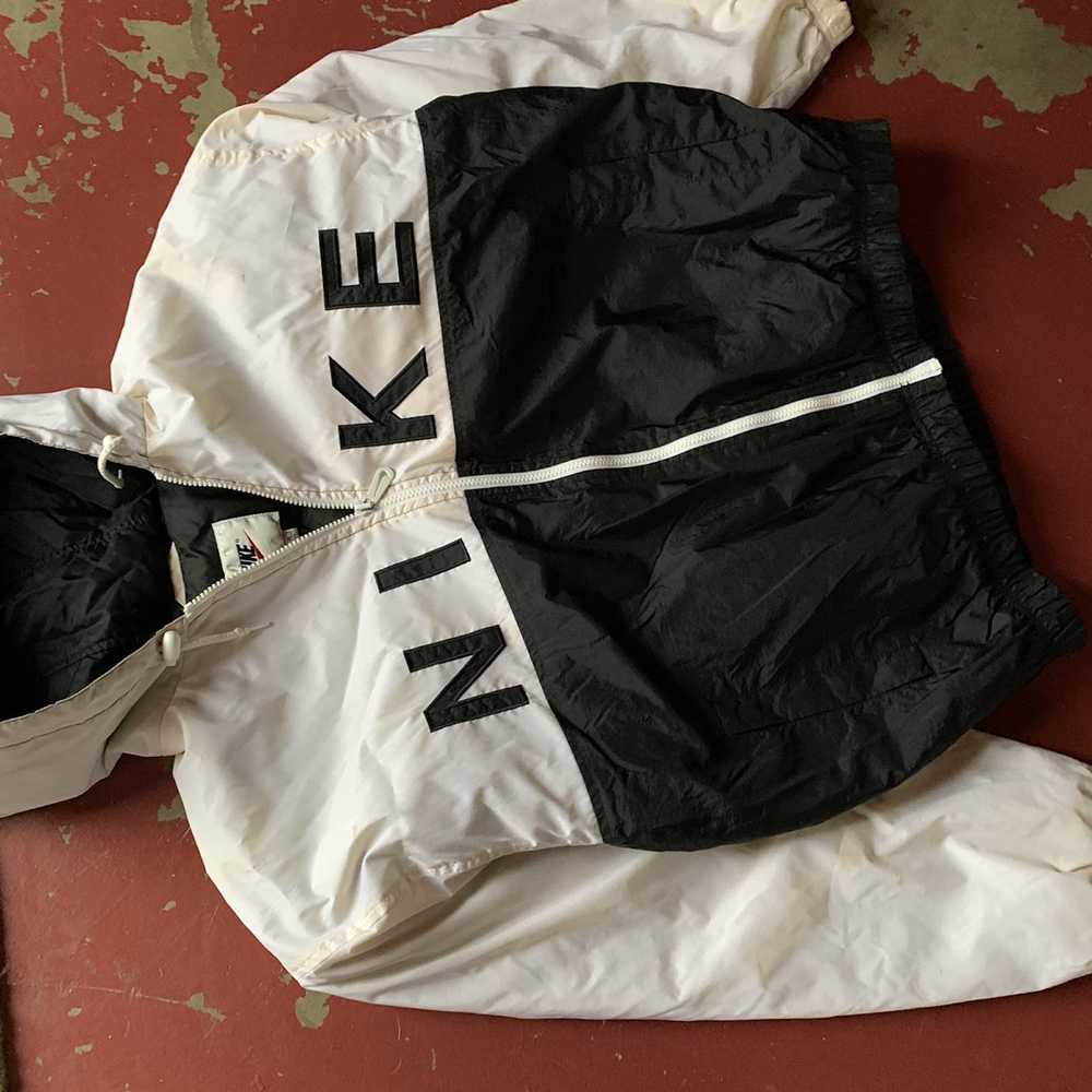 Nike × Vintage Nike vintage puffer jacket big log… - image 3