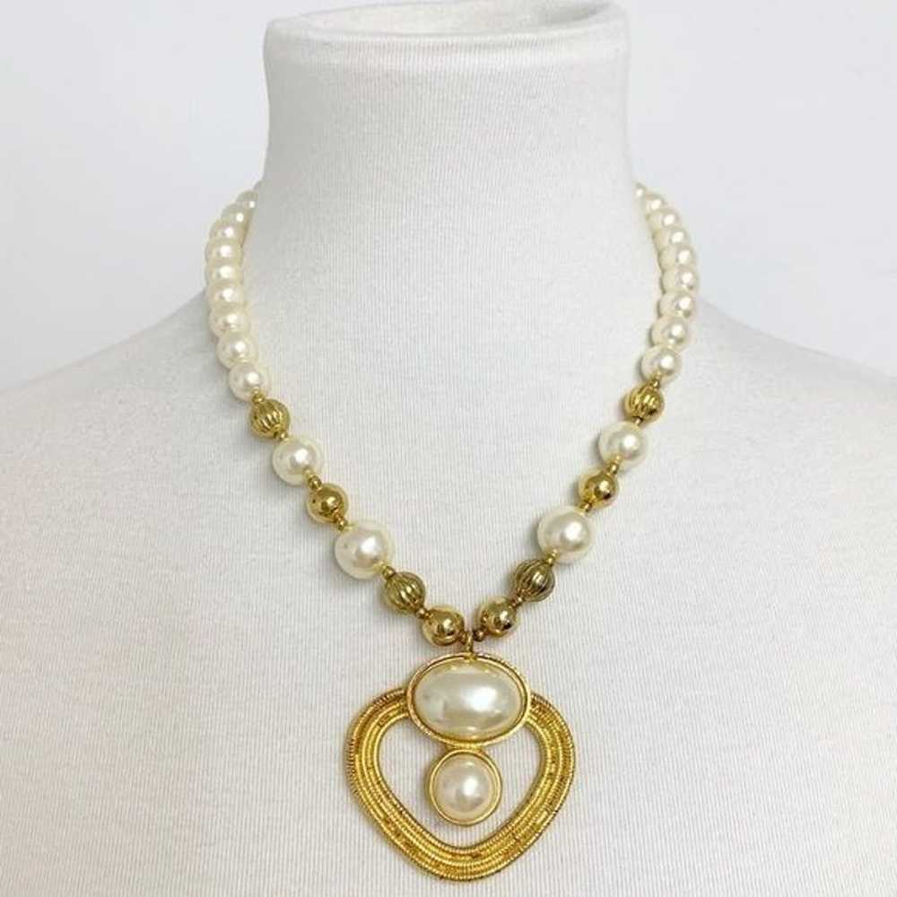 Vintage Pearl imitation Chunky Pendant Necklace - image 1