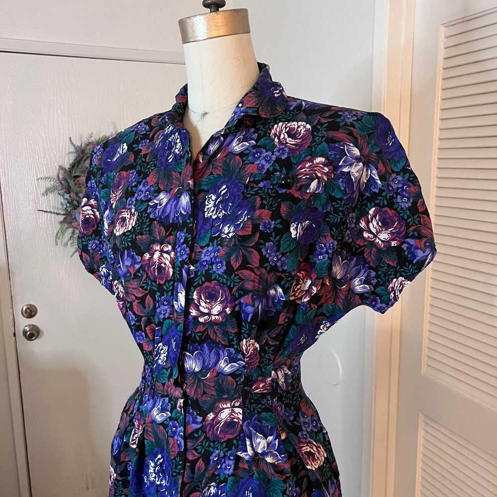 Vintage Dark Floral Shirt Dress - image 9