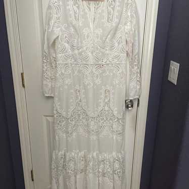 ML Monique Lhuillier Embroidered Choker Gown