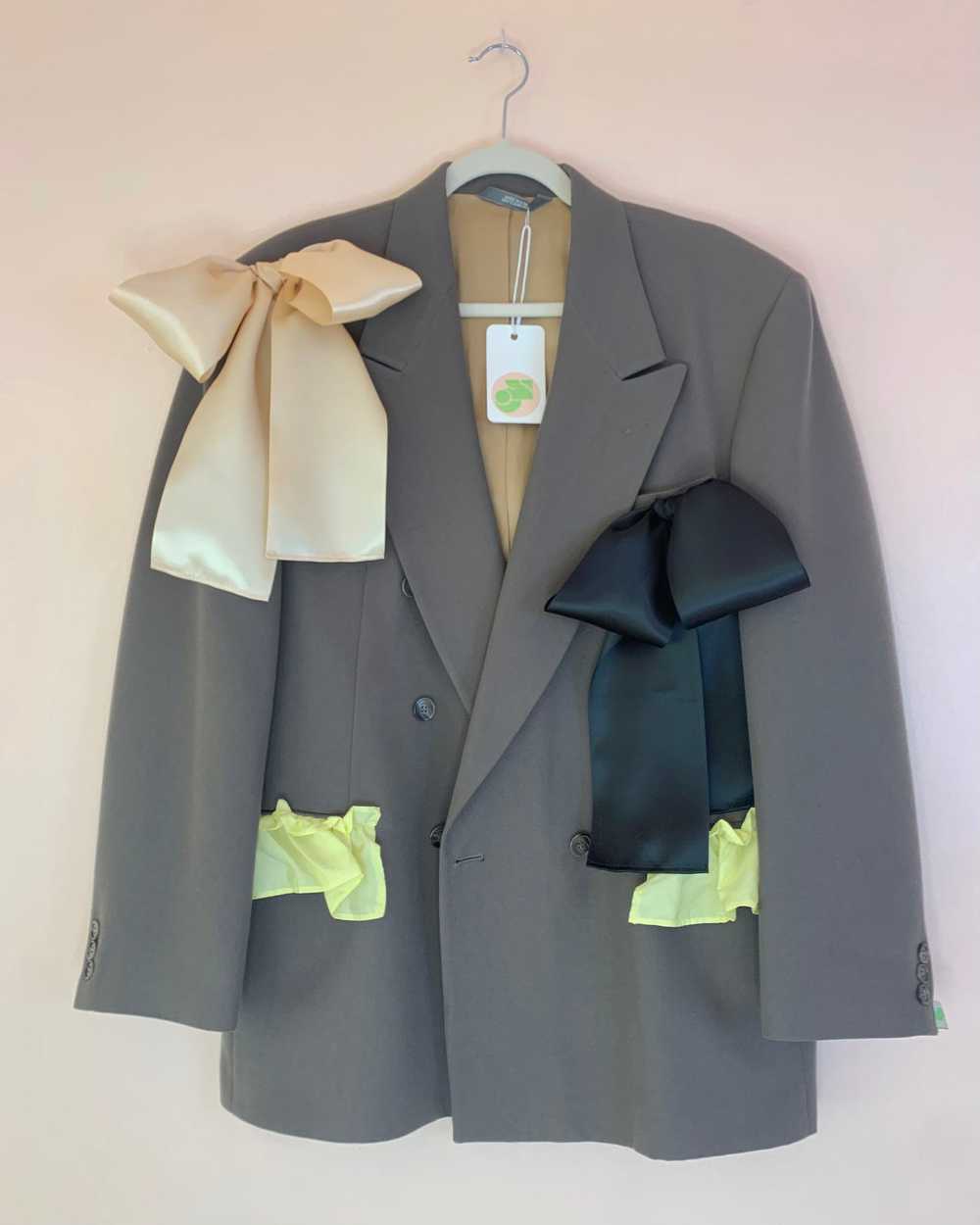 Custom big bow bb blazer - image 9