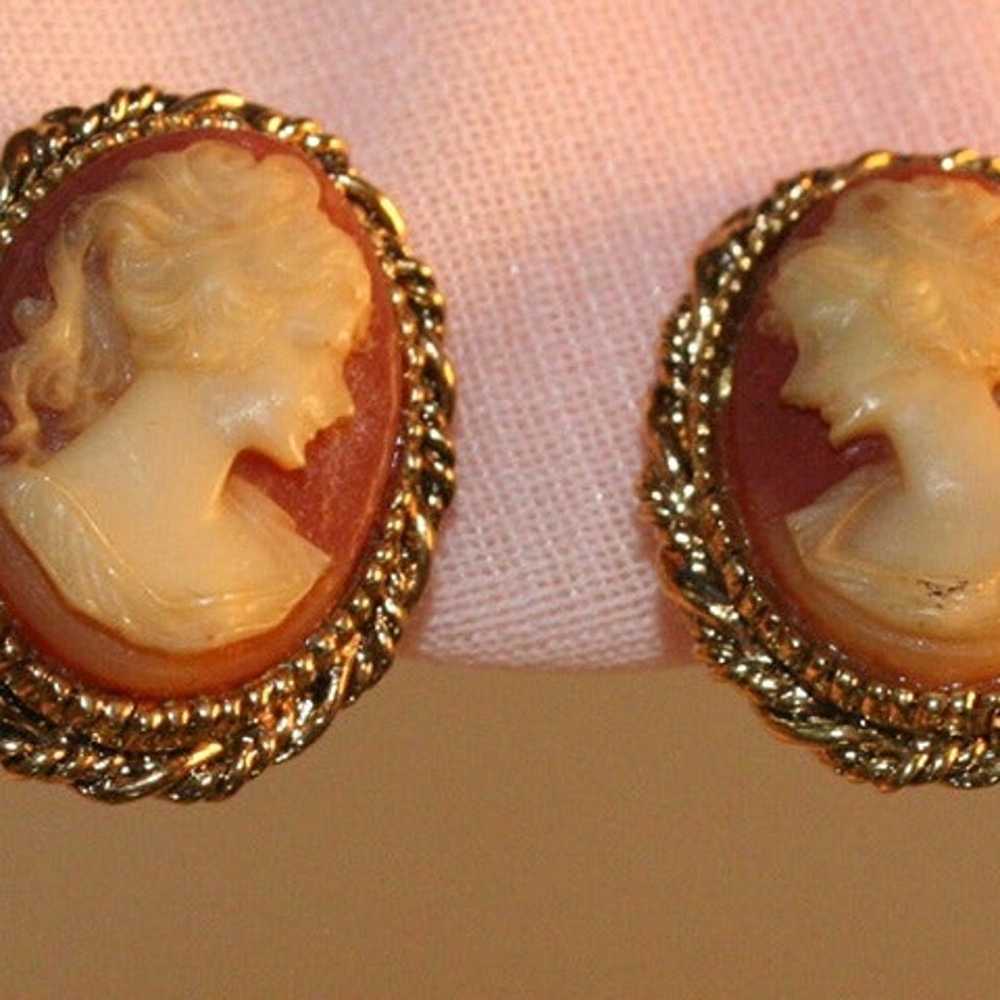 Vintage 1950s Signed ART© Cameo Clip-on Earrings - image 2