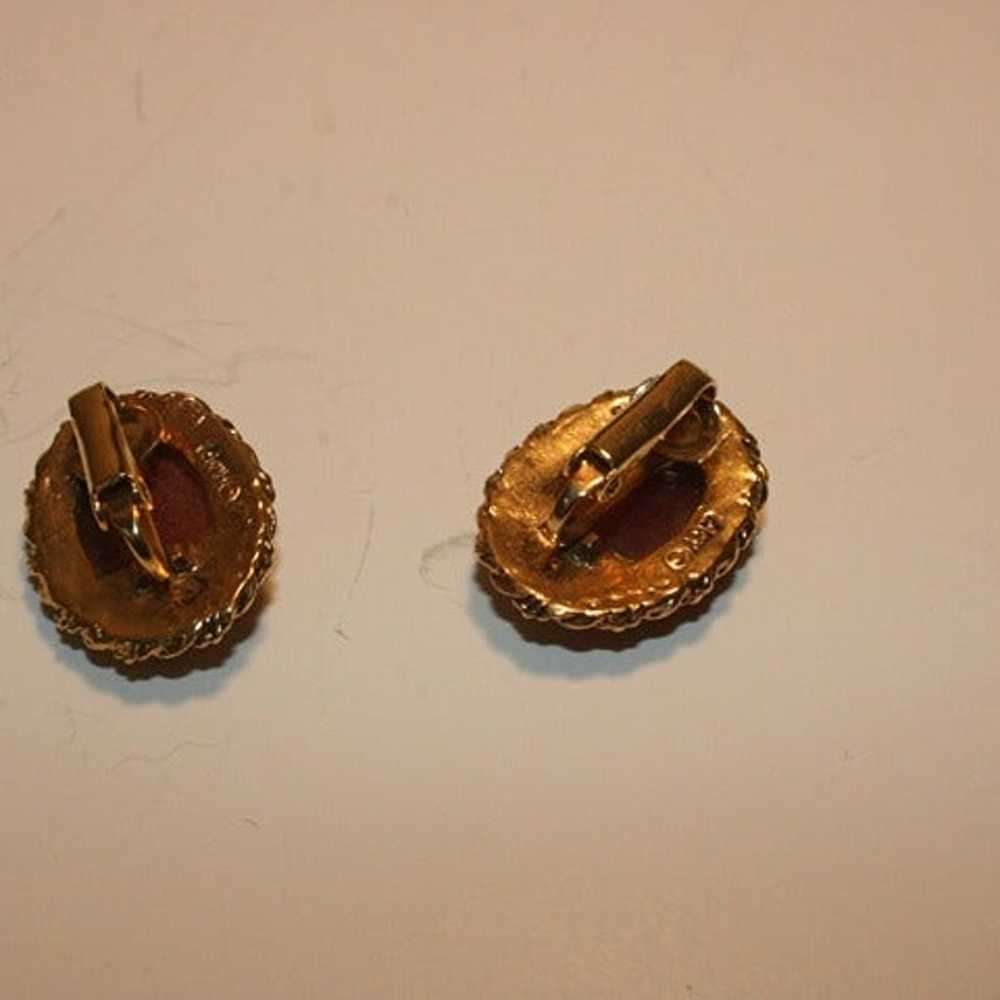 Vintage 1950s Signed ART© Cameo Clip-on Earrings - image 6