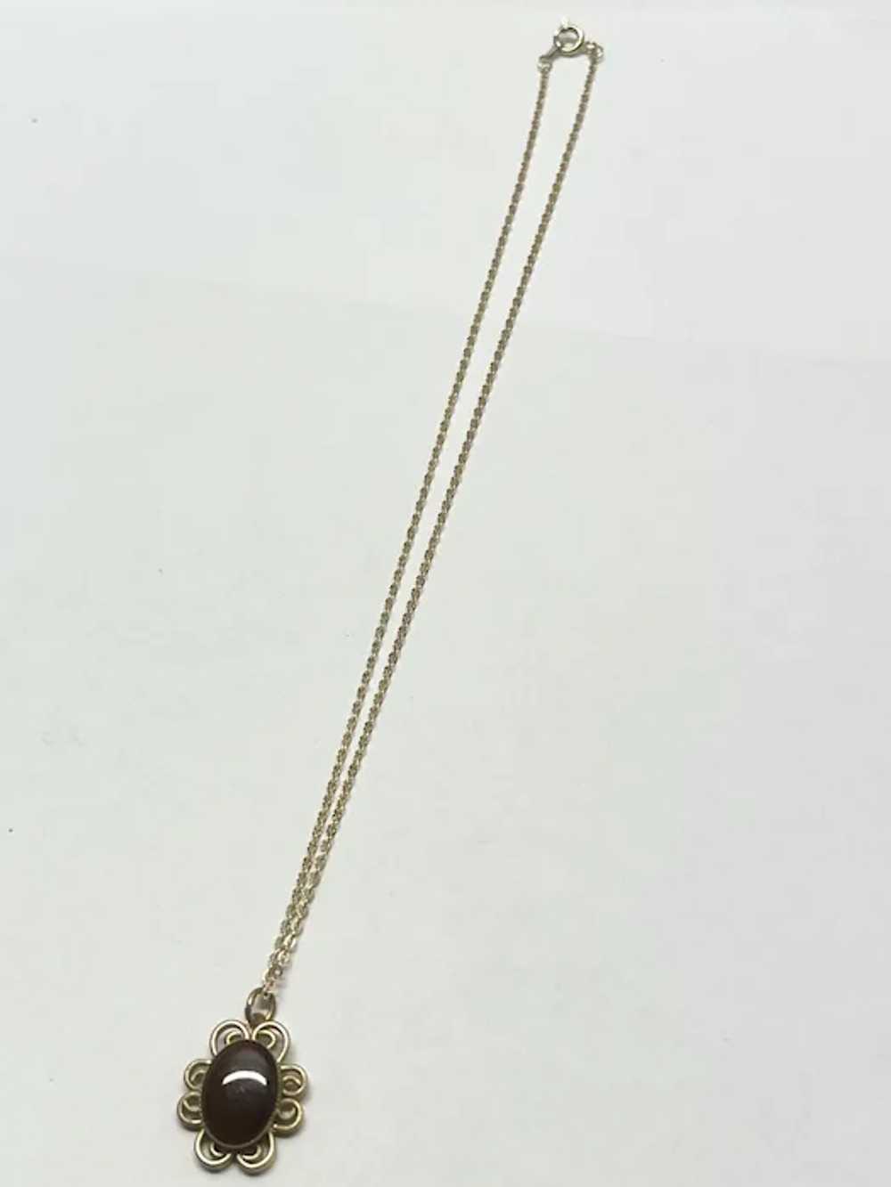 Vintage stone flower pendant charm necklace - image 3