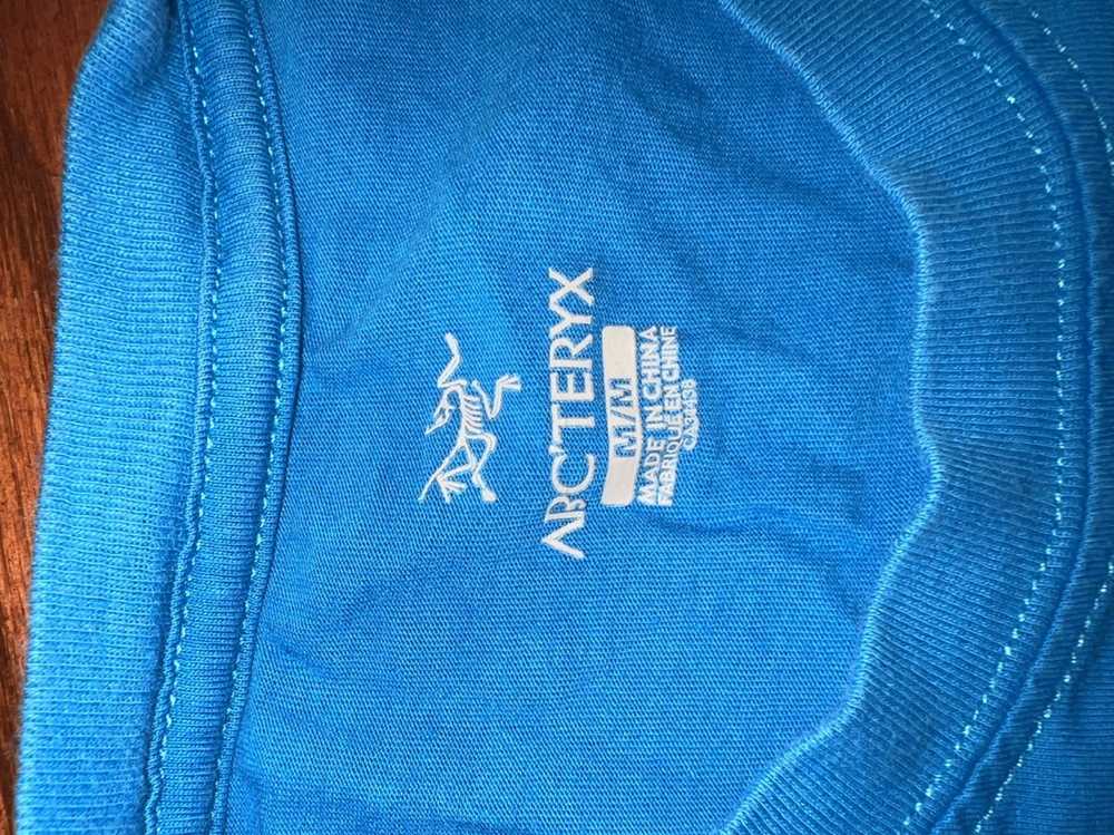 Arc'Teryx Blue ArcTeryx Short Sleeve - image 2