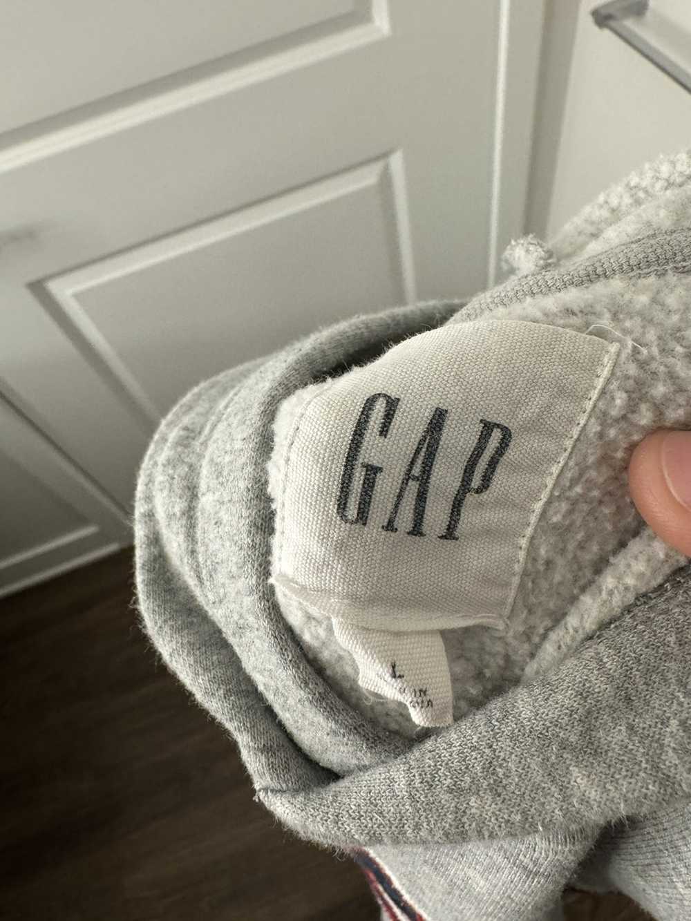 Gap × Vintage Grey 2000s gap hoodie - image 2