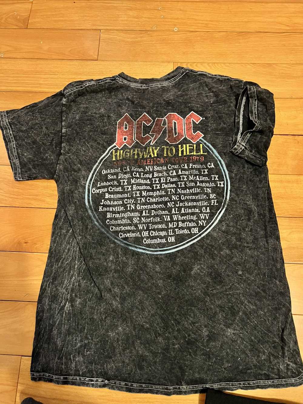 Ac/Dc Rare vintage 1979 Ac/Dc concert T-Shirt - image 4
