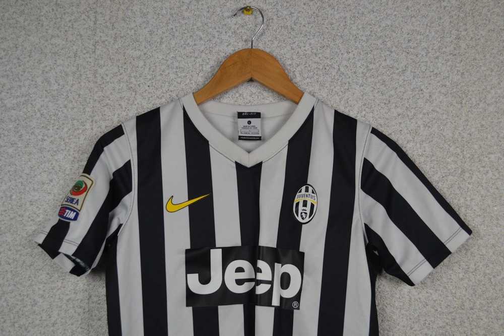 Nike × Soccer Jersey × Very Rare Juventus Home Fo… - image 3