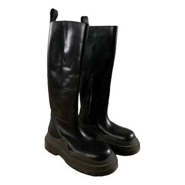 Bottega Veneta Tire leather wellington boots - image 1