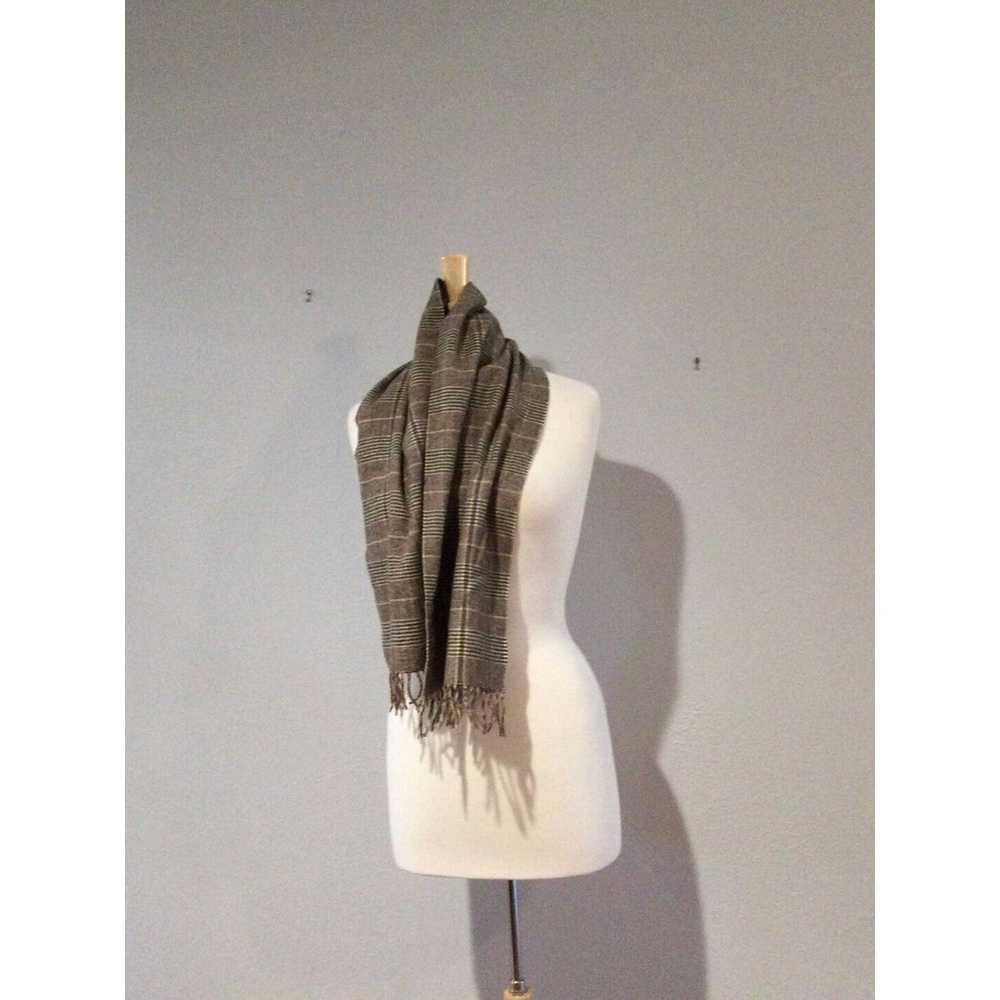 Other Handcrafted New York Scarf - image 2