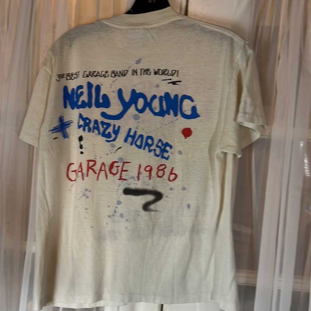 VTG LG 80S T-SHIRT NEIL YOUNG & CRAZY HORSE IN A … - image 9