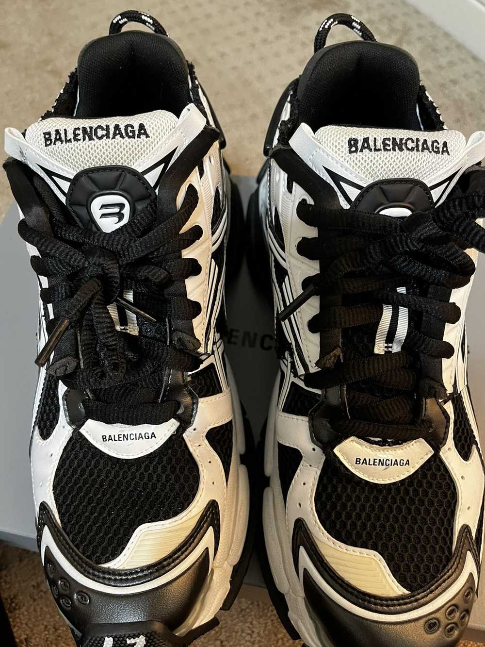 Balenciaga Balenicaga Runner in White/Black - image 5