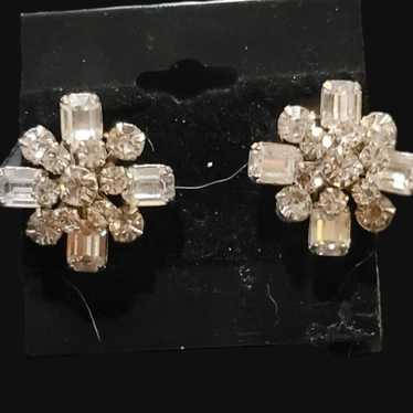 Vintage Cora Rhinestone clip on earrings - image 1