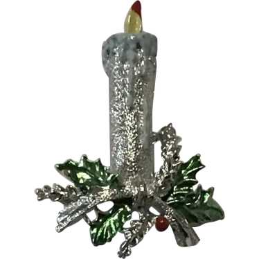 Gerry’s Shimmering Christmas Candle Pin - image 1