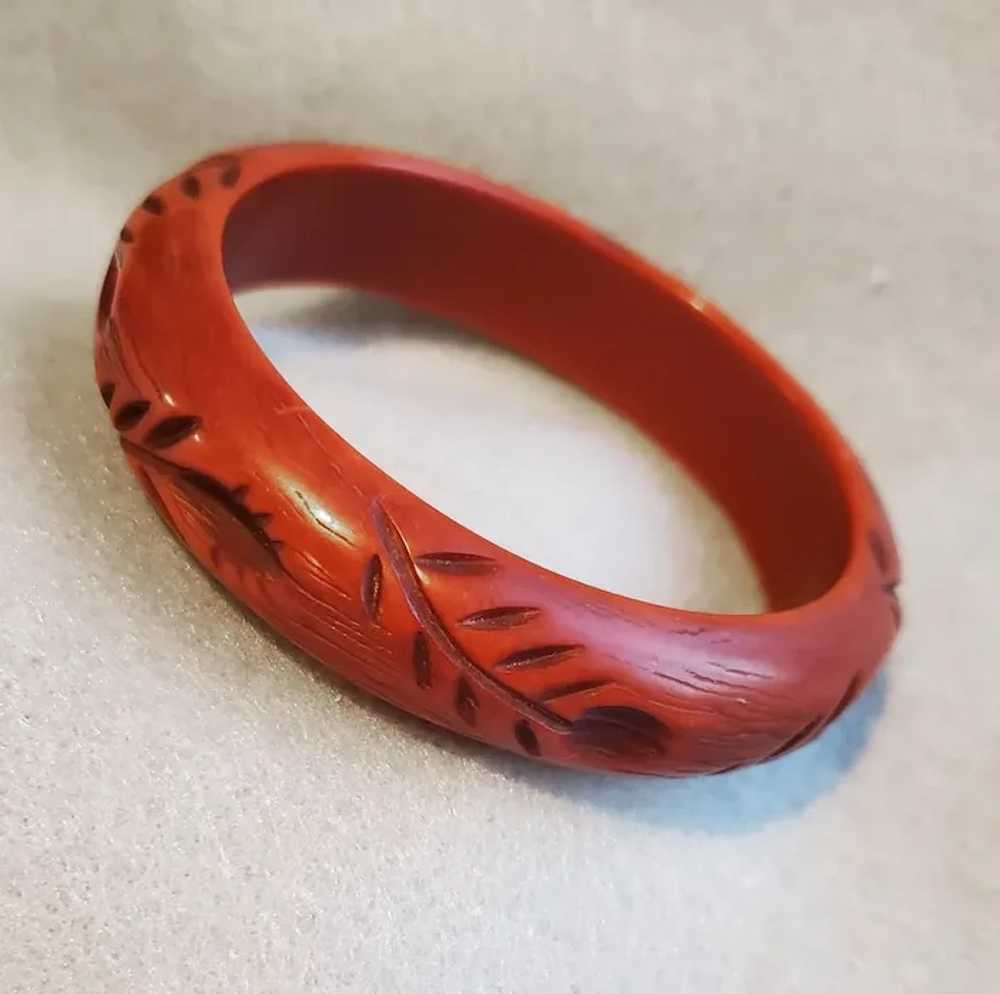Carved Molding Acrylic Bangle Bracelet Size Mediu… - image 3