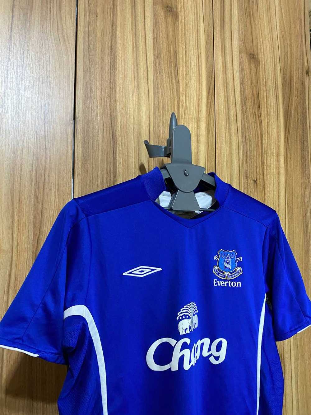 Soccer Jersey × Sportswear × Umbro Everton umbro … - image 2