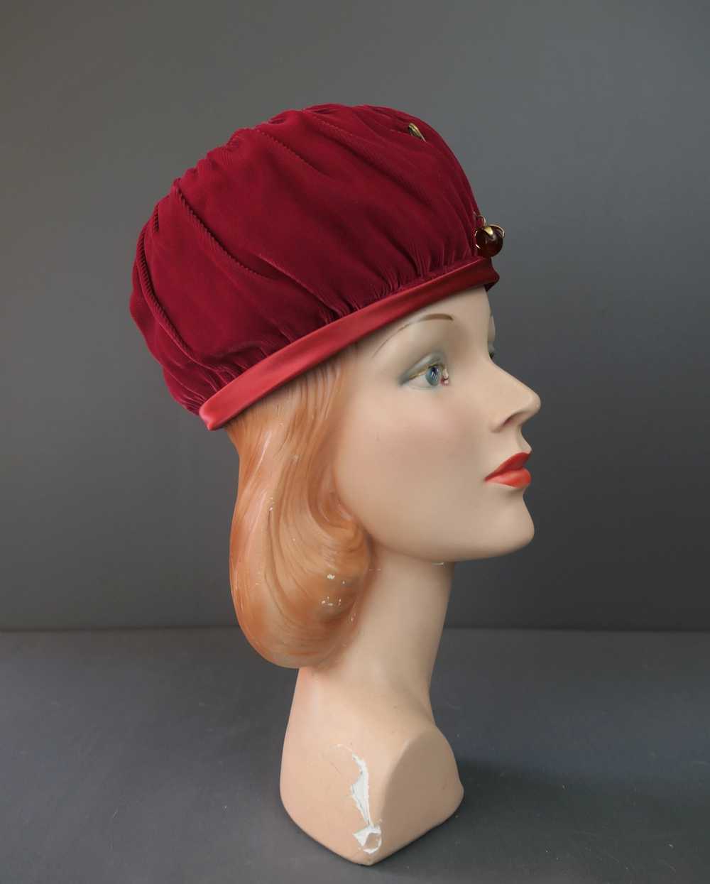 Vintage Dark Red Velvet Hat Toque with Safety Pin… - image 4