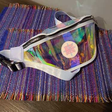 Fanny pack outlet iridescent