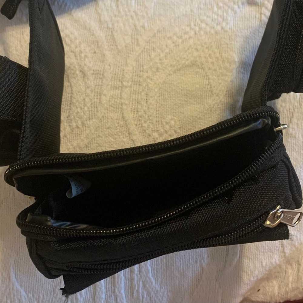 Vintage Eastsport fanny pack - image 3