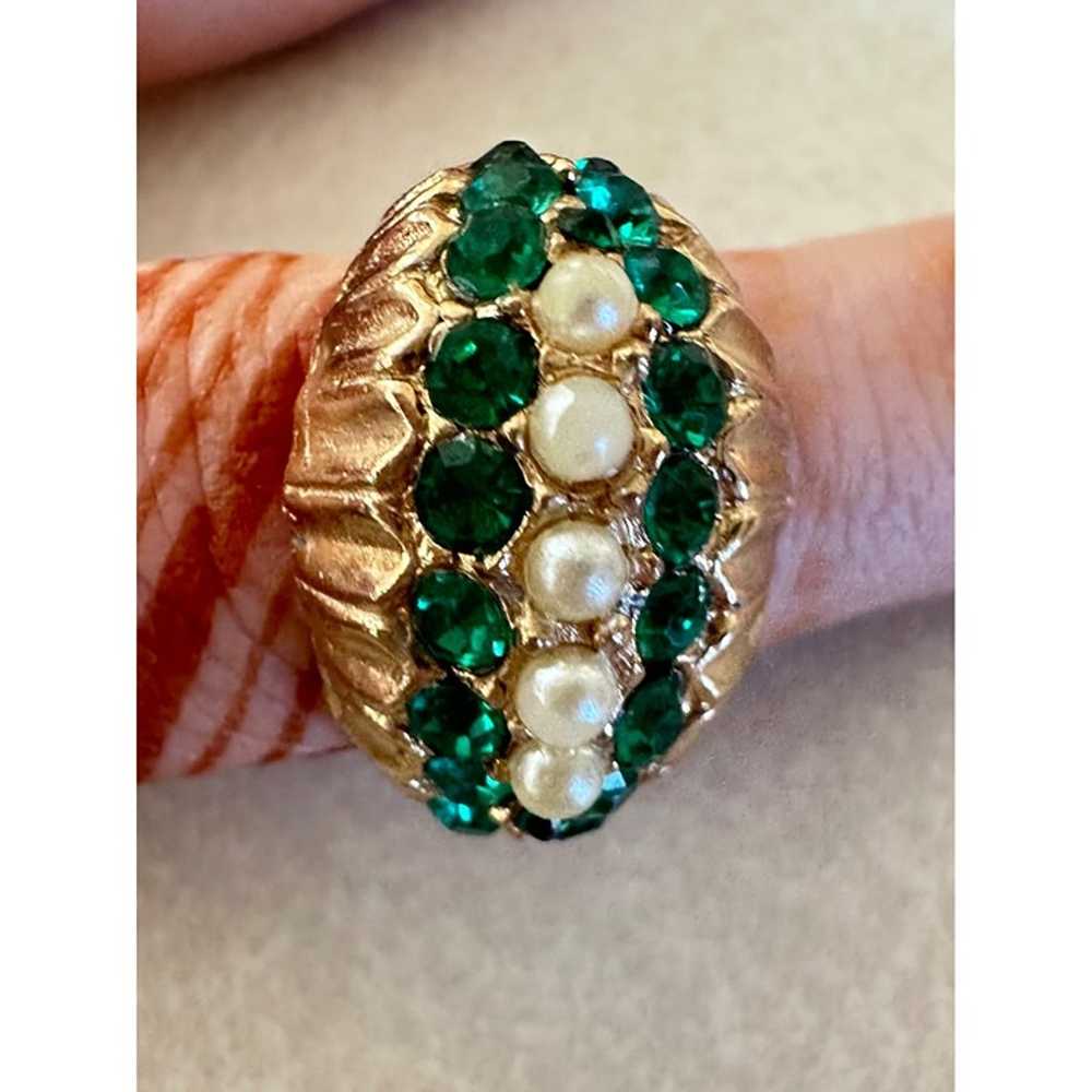 Vintage gold tone emerald green rhinestones faux … - image 3