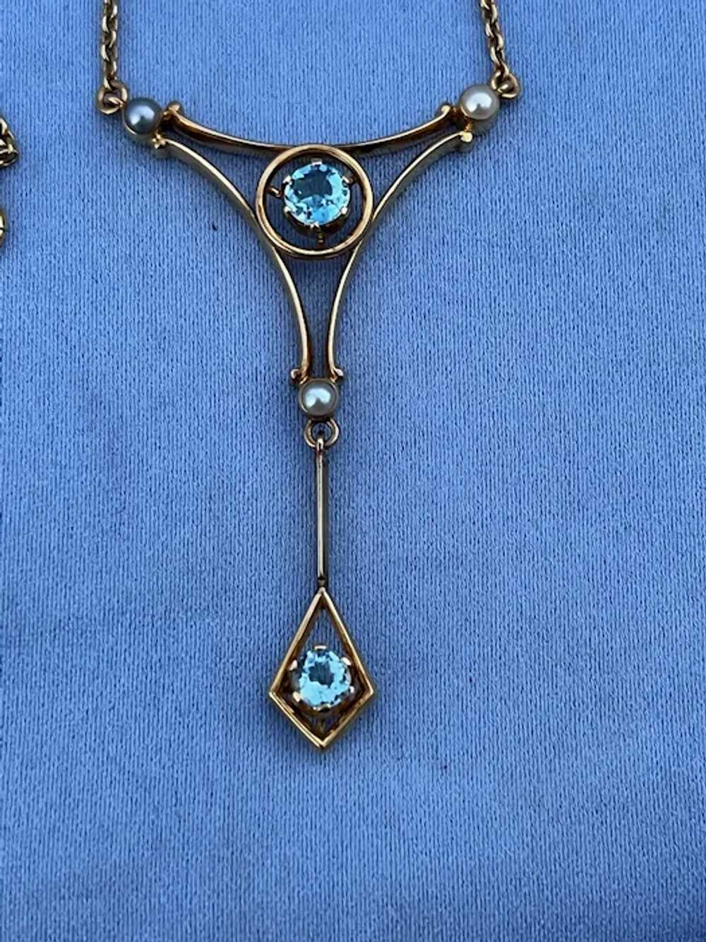 Victorian 15 carat Aquamarine pendant - image 2