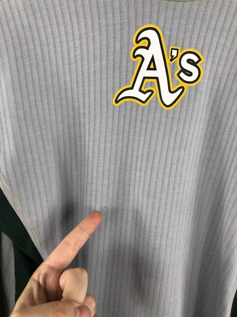 Nike × Streetwear × Vintage Oakland Athletics Lon… - image 10