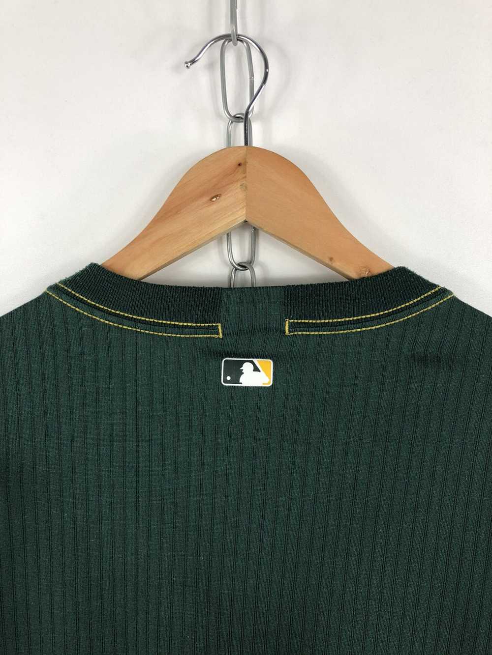 Nike × Streetwear × Vintage Oakland Athletics Lon… - image 7