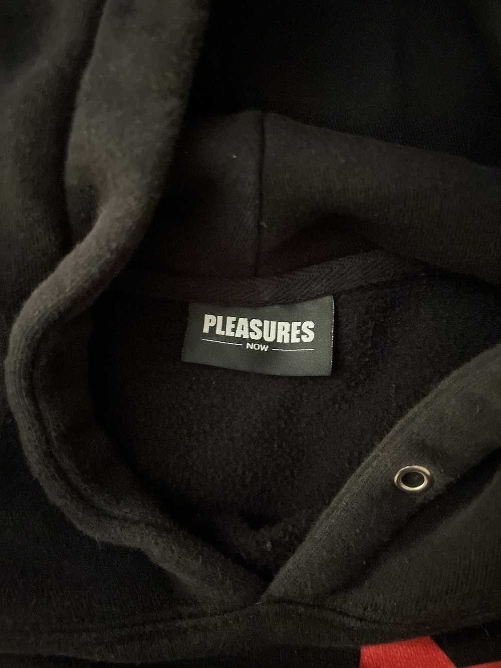 Pleasures pleasures star hoodie - image 2