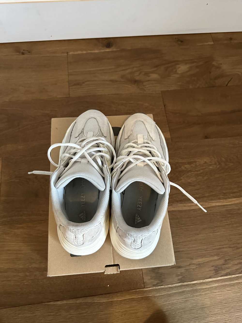 Adidas Yeezy Boost 700 - image 5