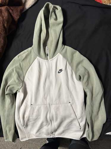 Nike × Streetwear Nike Tech Fleece