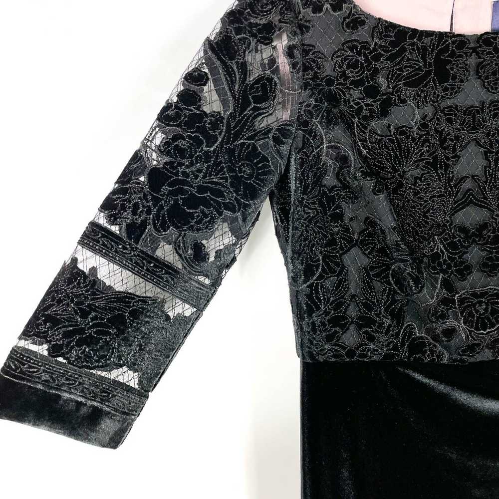 New Marchesa Black Velvet Gown Cutwork Floral Emb… - image 5