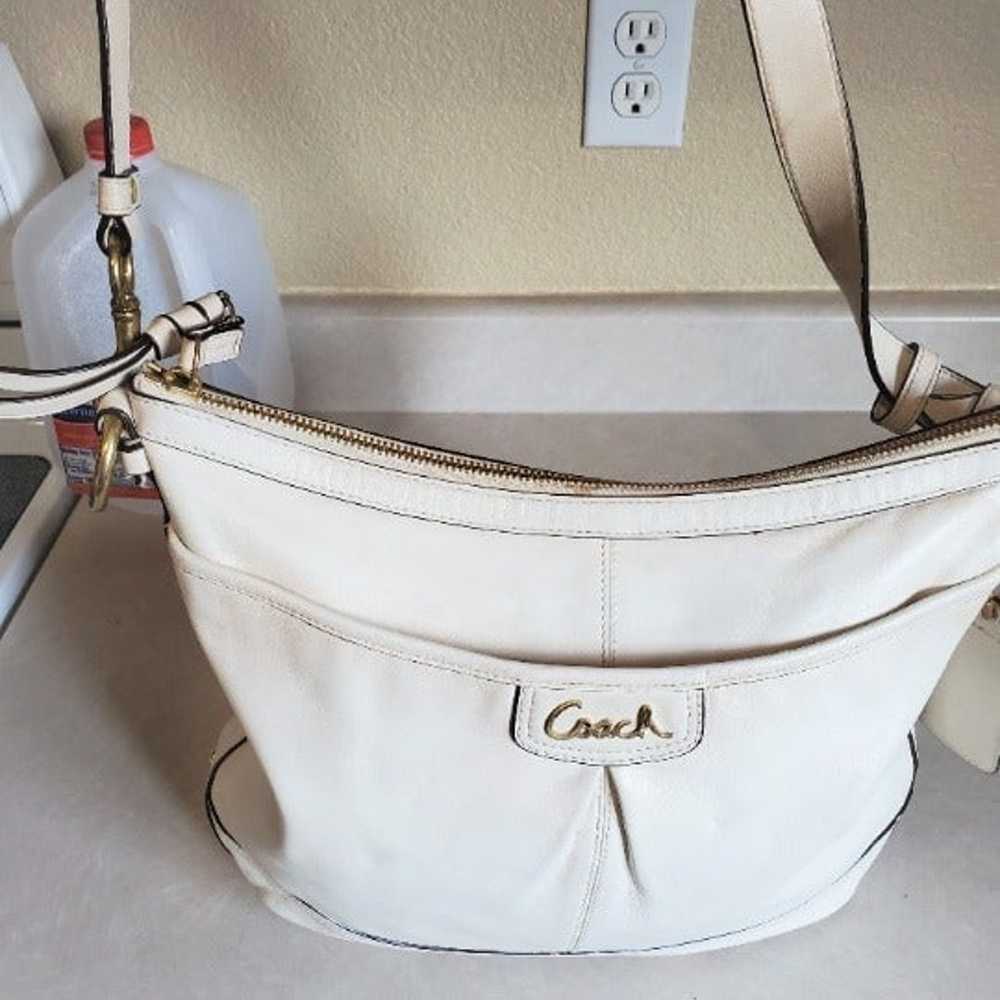 COACH GALLERY WHITE LEATHER SHOULDER BAG - image 4