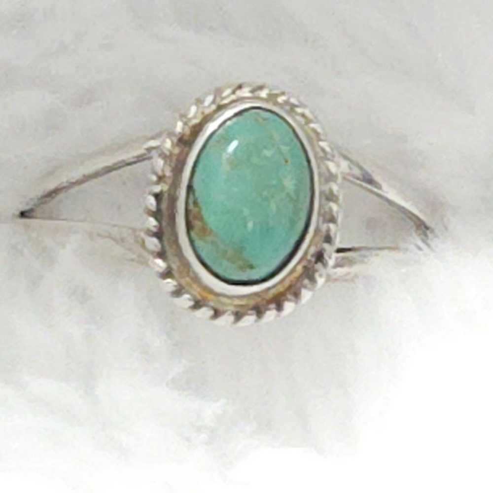 Vintage  .950 Sterling Silver Turquoise Ring Sz 6 - image 6