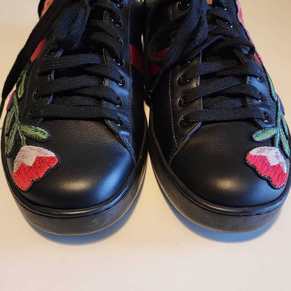 Gucci Gucci Men's Black Leather Ace Floral Embroi… - image 4