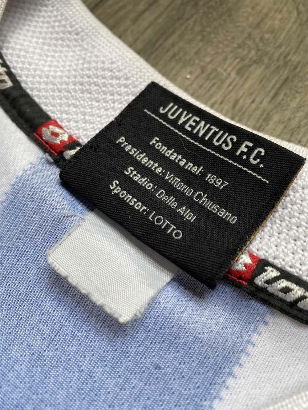 Lotto × Soccer Jersey × Vintage 02/03 Juventus Ho… - image 12