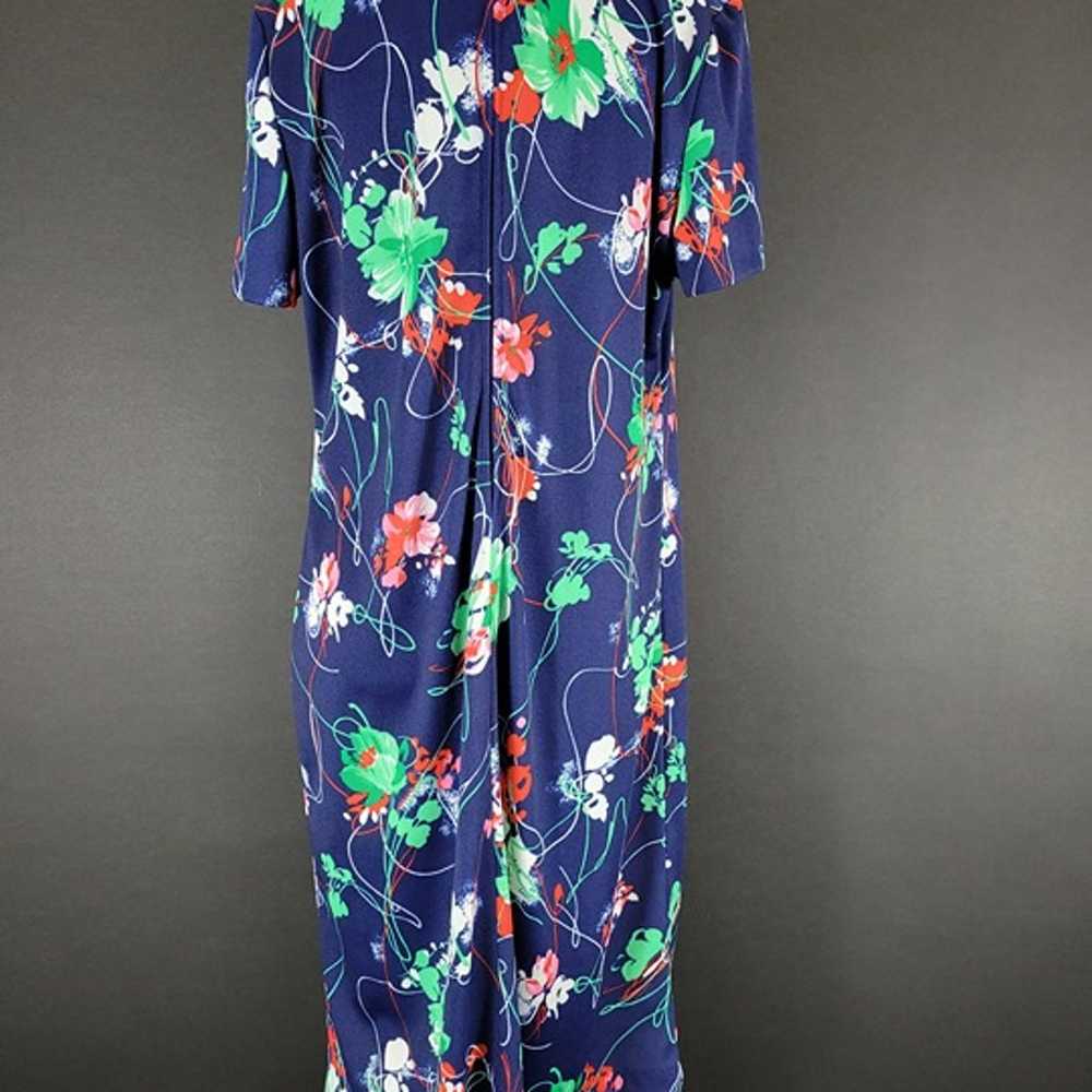 70s Three R's Navy Blue Floral House Dress - image 8