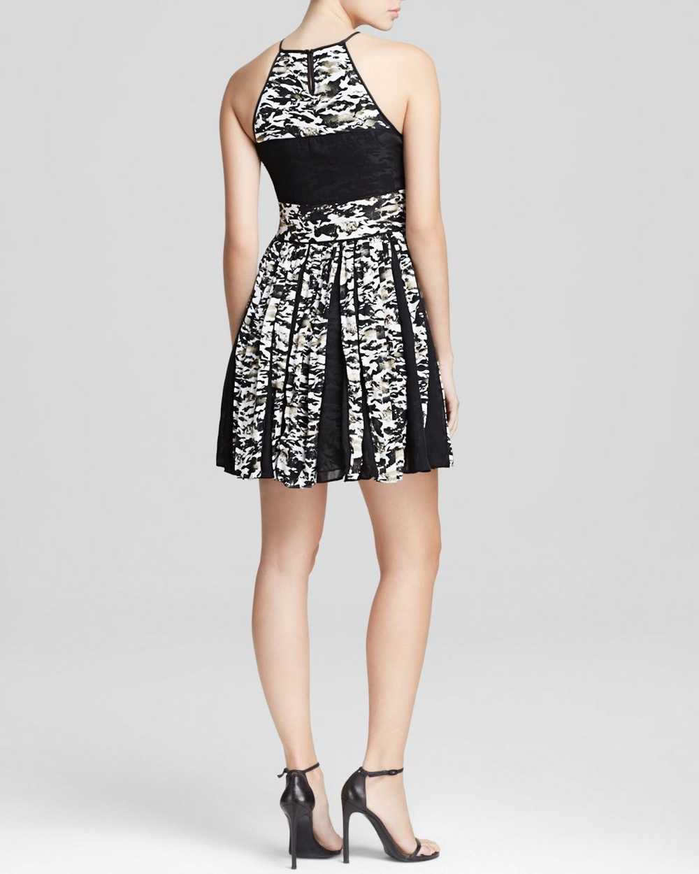 Parker Parker Kerri Tidal Camo Pleated Dress - image 12