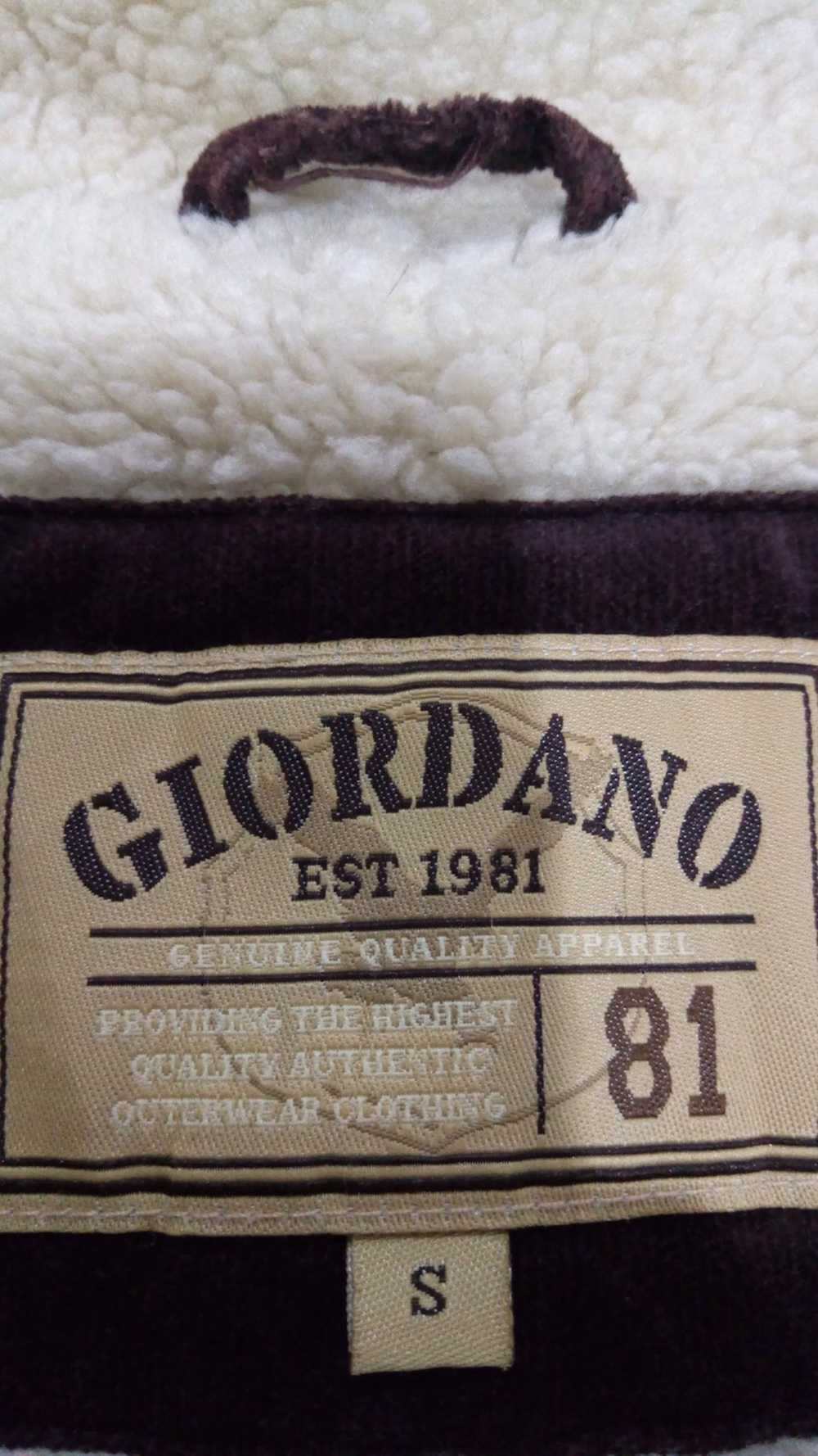 Japanese Brand Giordano Velvet Jacket size S - image 8