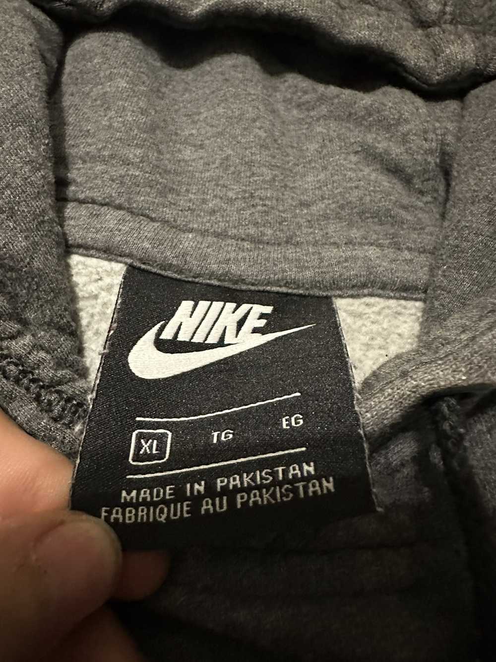 Nike × Streetwear × Vintage Grey nike hoodie - image 3