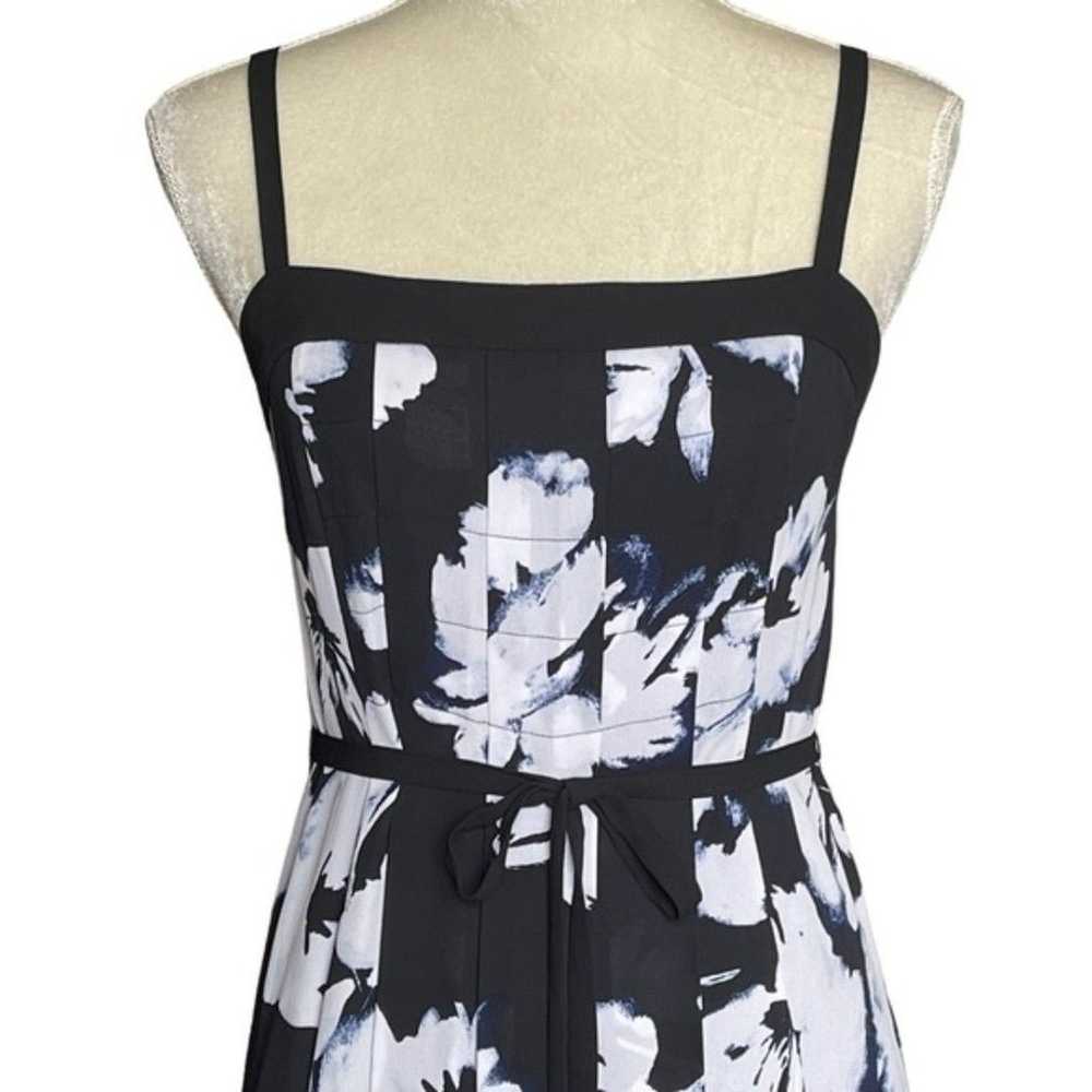 White House Black Market Women’s Floral Pleated M… - image 5