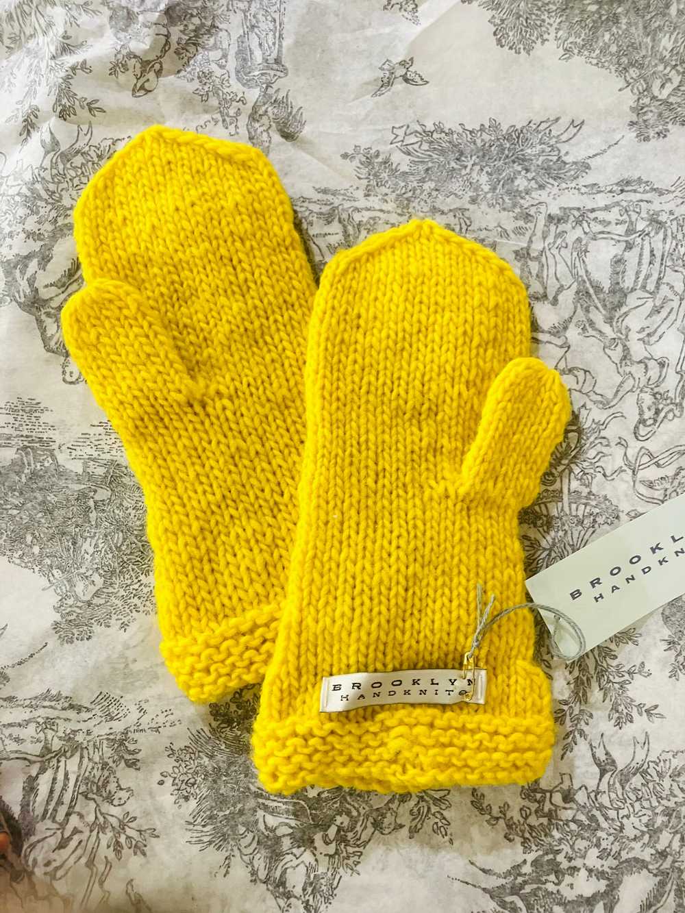 Brooklyn Handknit Yellow Embroidered Hat & Mittens - image 4