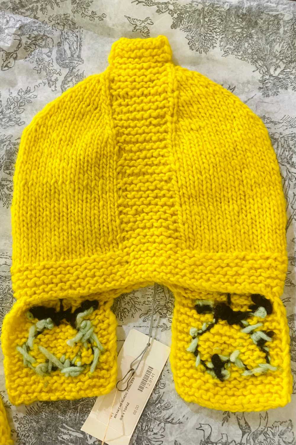 Brooklyn Handknit Yellow Embroidered Hat & Mittens - image 5