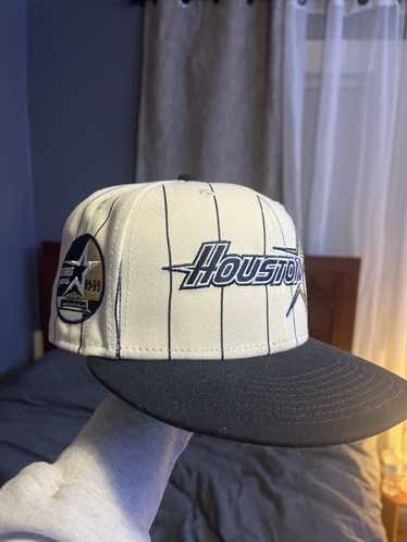 New Era 7 1/4 Vintage Houston Astros Fitted Hat - image 1